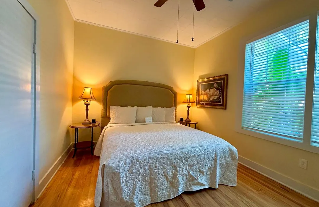 Anchuca Historic Mansion & Inn-1